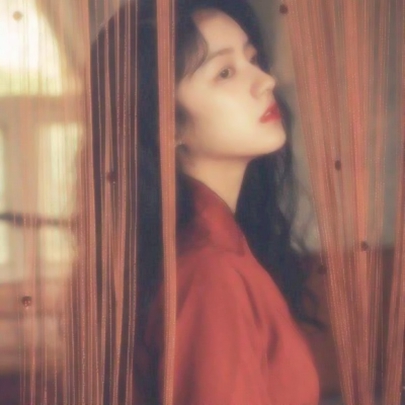 港风女生QQ头像来啦！12张高清有韵味的氛围感美图