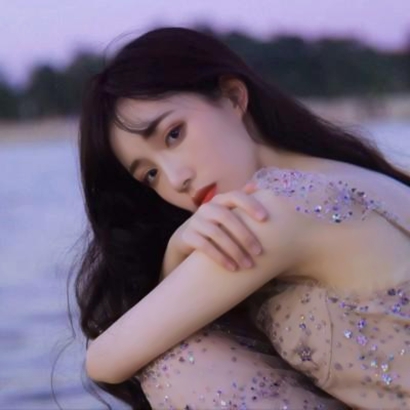 32张简约氛围感女生头像合集 清新气质拉满