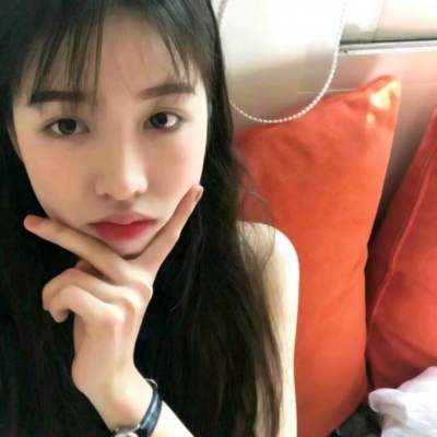 微博女生真人头像合集，28张高清好看的真实女头分享