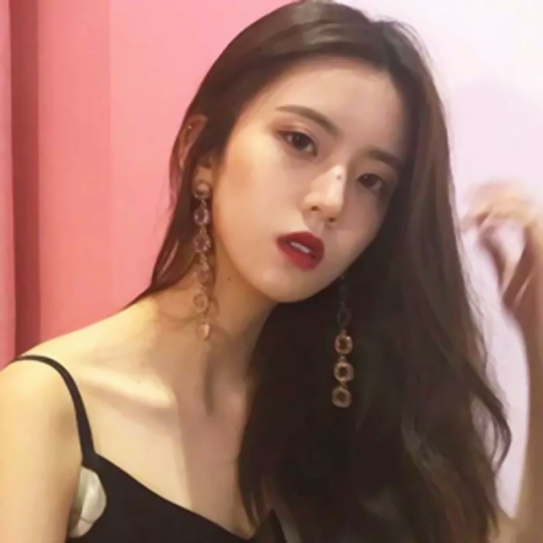 快手女生清晰头像合集 34张草莓系小仙女风格头像