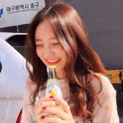 18张高清甜美可爱女生网图头像 直接保存就能用