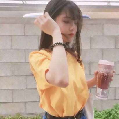 30张高清有气质的成熟知性女生微信头像