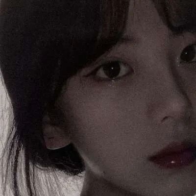 文艺复古风真人女生头像来啦 一共18张优质图