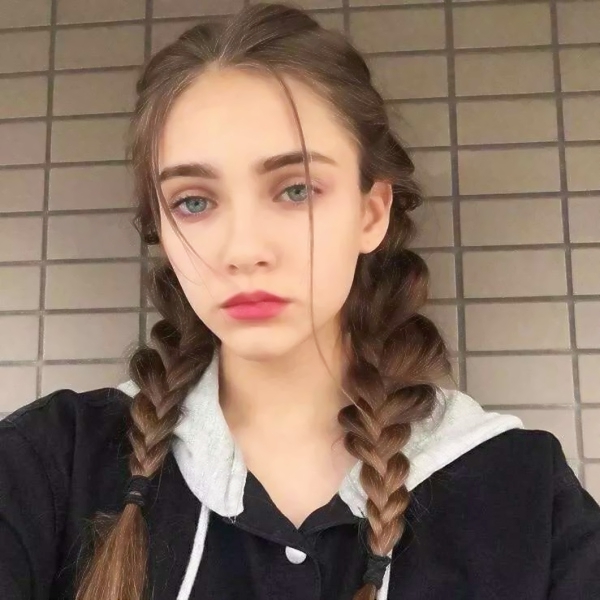 25张气质拉满的个性欧美范女生超清头像