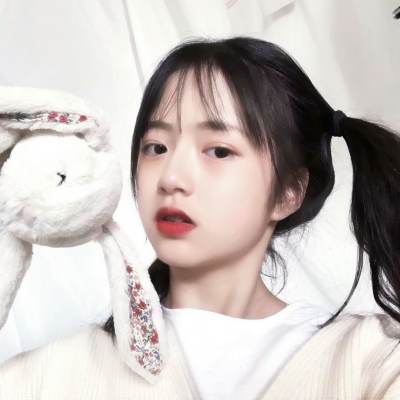 36张真人女生卖萌可爱微信头像 软萌感拉满