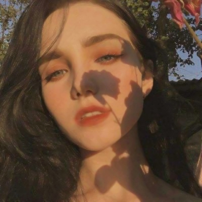 16张高清欧美原宿风女生头像 适合ins用的氛围感头像合集