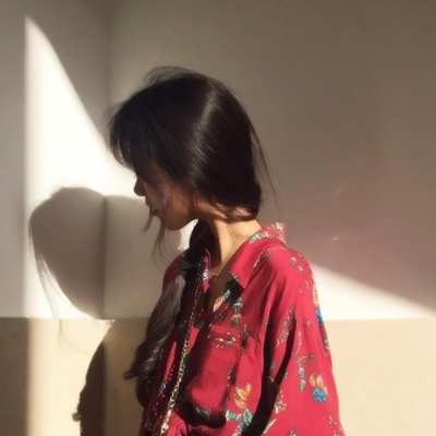 超实用！10张潮流青春闺蜜微信头像 高清好看还个性
