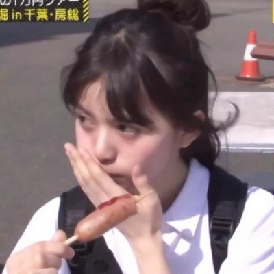 35张氛围感真人女生头像 意境感拉满的美女头像素材