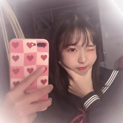 20张真人自拍少女清新可爱头像 女生头像合集