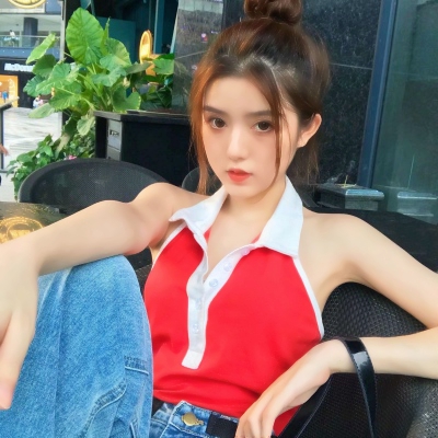 又美又飒！5张高清成熟妩媚红色系酷感女生头像