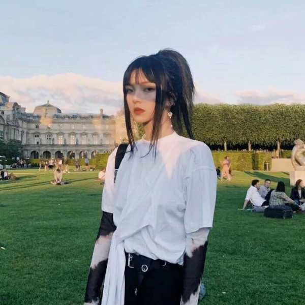 32张超清清新盐系女生头像合集 直接存就能用