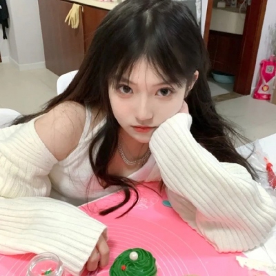 超火的女生真人头像合集 共19张