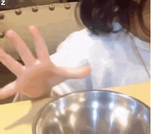 权律二最新动图表情包来啦