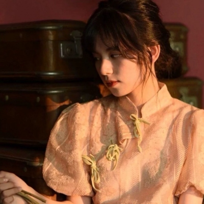 文艺复古风真人女生头像来啦 一共18张优质图