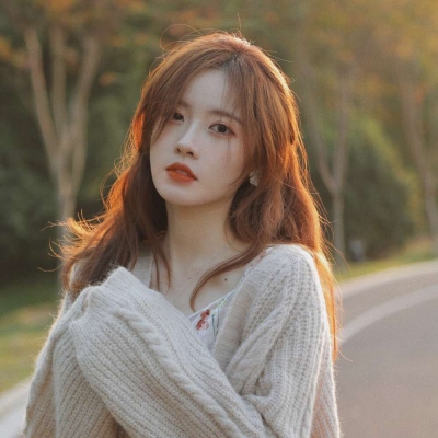 超火的女生真人头像合集 共19张