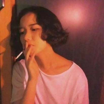 又酷又飒的红色系女生头像！12张高清暧昧感女头直接存