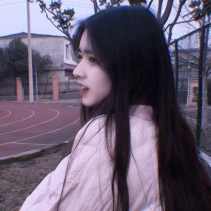 女生侧脸头像合集！8张超清唯美的好看女生头像