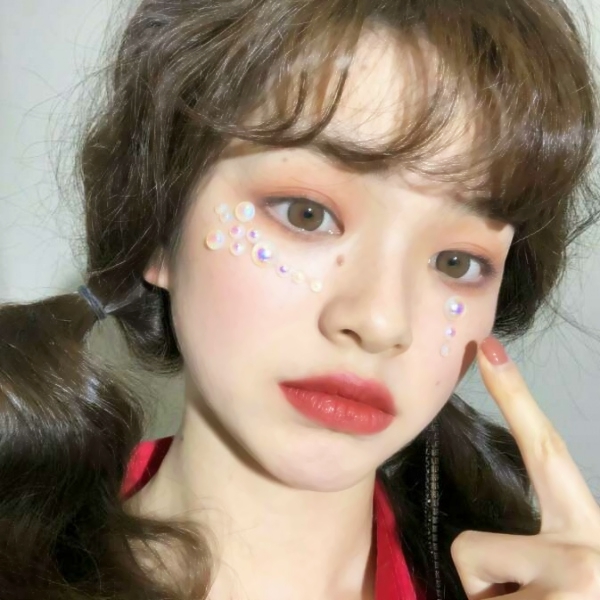 ins超火女生头像合集 28张高清无水印美图