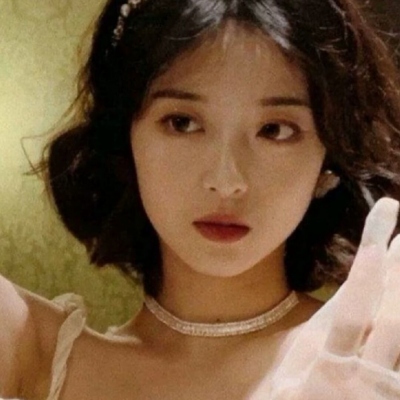 文艺复古风真人女生头像来啦 一共18张优质图