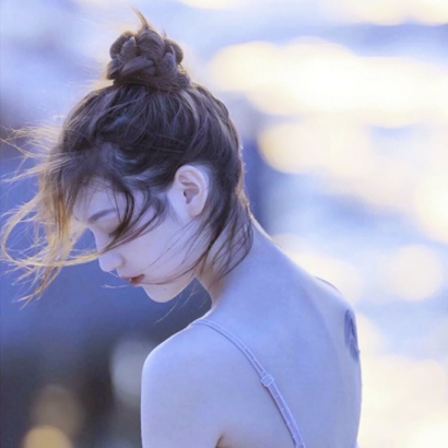 20款干净简约风女生微信头像 清爽大方又时尚