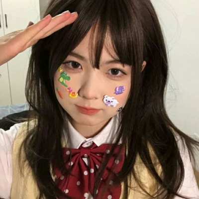 超火的女生QQ头像合集 8张高清无水印