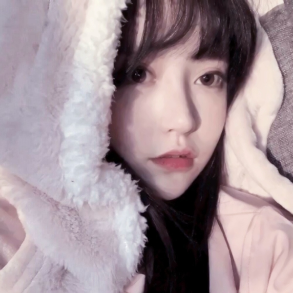 17张超高清漂亮女孩真人微信头像合集