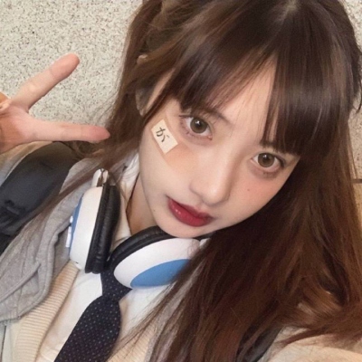 10张ins风超飒高级小众女生头像 快收藏