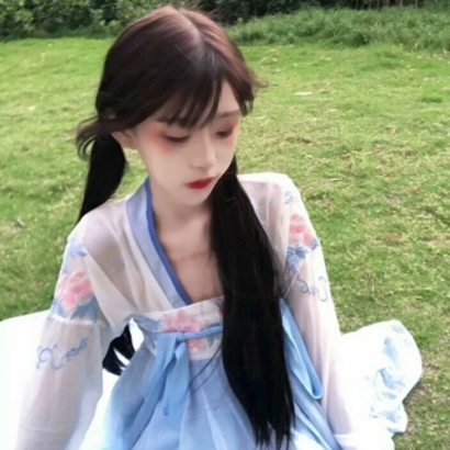 20张高清帅酷冷感真人长发女生头像｜网图头像合集