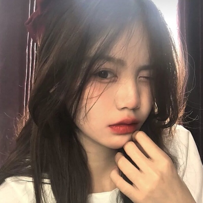 18张清新感拉满的女生真人头像，适合当网络头像