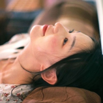 超火高清女生头像合集 共18张