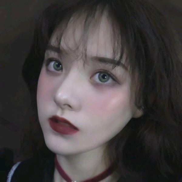 18张清冷简约气质女生头像 超清质感直接拉满