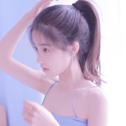 35张简约干净大气的女生微信头像合集