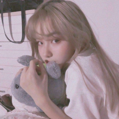 微信真人女生头像合集！25张高清真人图整理好了