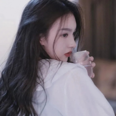 17张真人网红脸女生头像合集