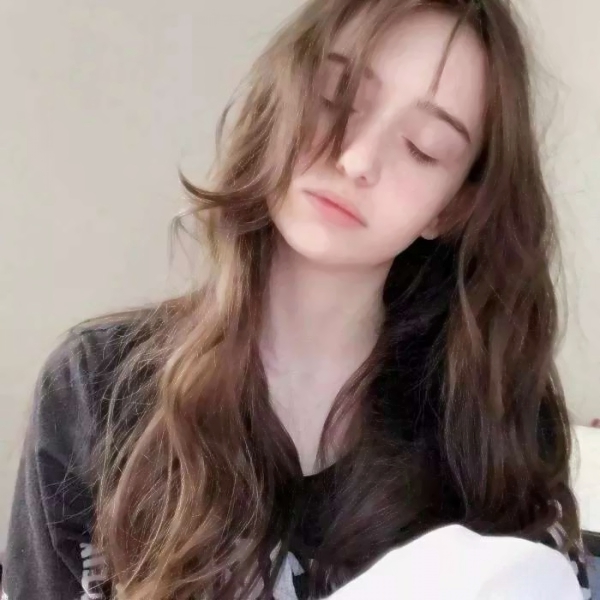 25张气质拉满的个性欧美范女生超清头像