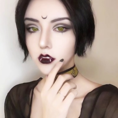 12张高清恶魔妆拽姐头像 超酷女生头像合集