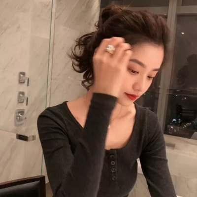 18张超酷真人女生微信头像合集 直接用不踩雷