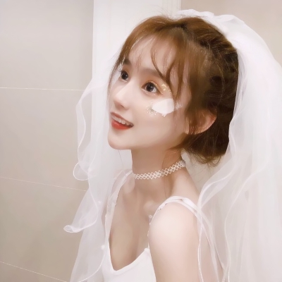 18张高清婚纱系女生头像 唯美精致氛围感拉满