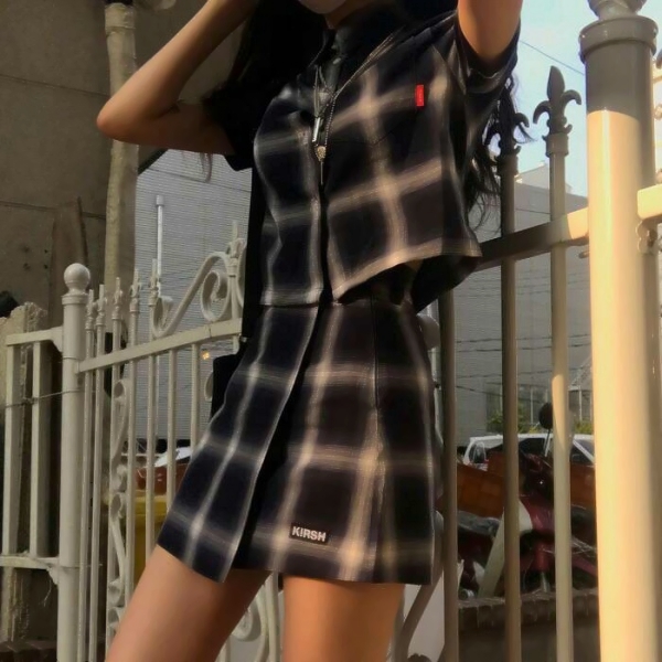 20张超清霸气女生下半身网图头像 还有半身款可选