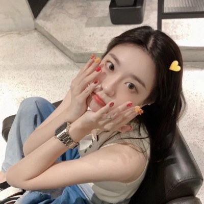 高清酷飒女生头像合集 共20张