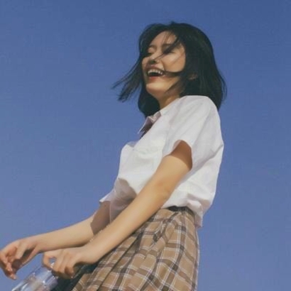 8张高清韩范高冷御姐短发头像 女生头像合集来啦