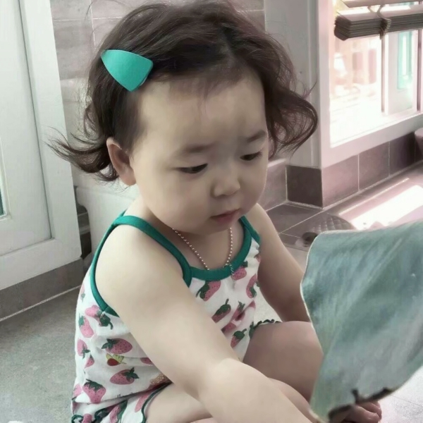 22张高清软萌女娃微信头像合集