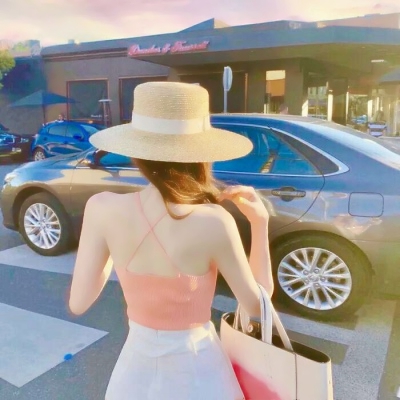 16张高清有气质戴帽女生头像 唯美氛围感拉满