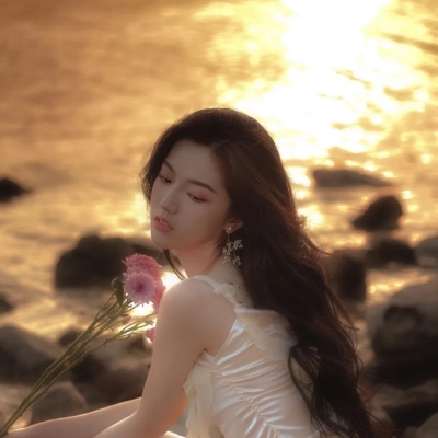 18张适合网恋用的青春活泼女生头像合集