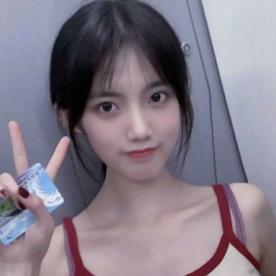 22张高清好看的女生素颜微信真人头像