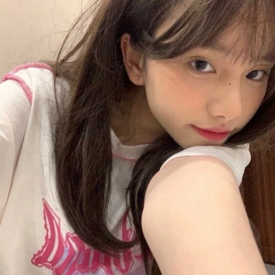 精选高清女生头像合集 共19张优质素材