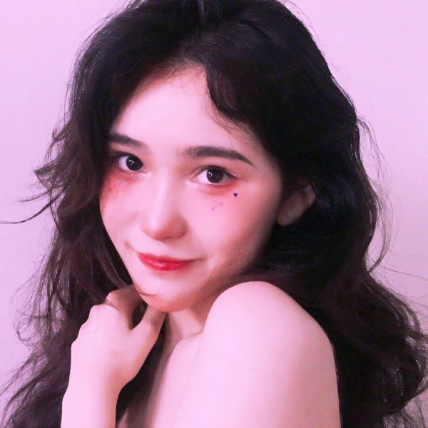 20张超清可爱粉紫色女生头像 快来挑款当头像