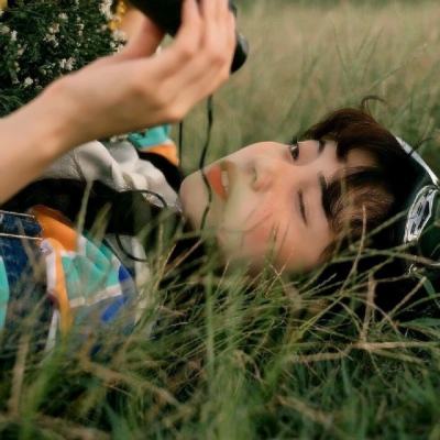 新版女生微信头像合集 36张高清干净又唯美