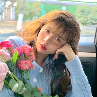 超治愈温柔女生头像合集 一共11张等你来挑