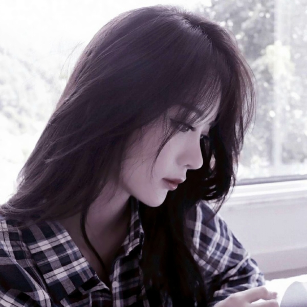 30张高清好看女生头像 各种风格任你挑